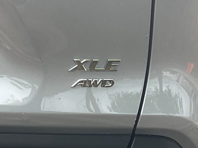ToyotaRAV412