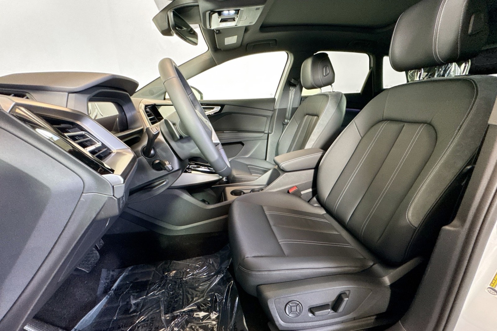 New 2026 Glacier White Metallic Audi Premium 55 quattro image 17