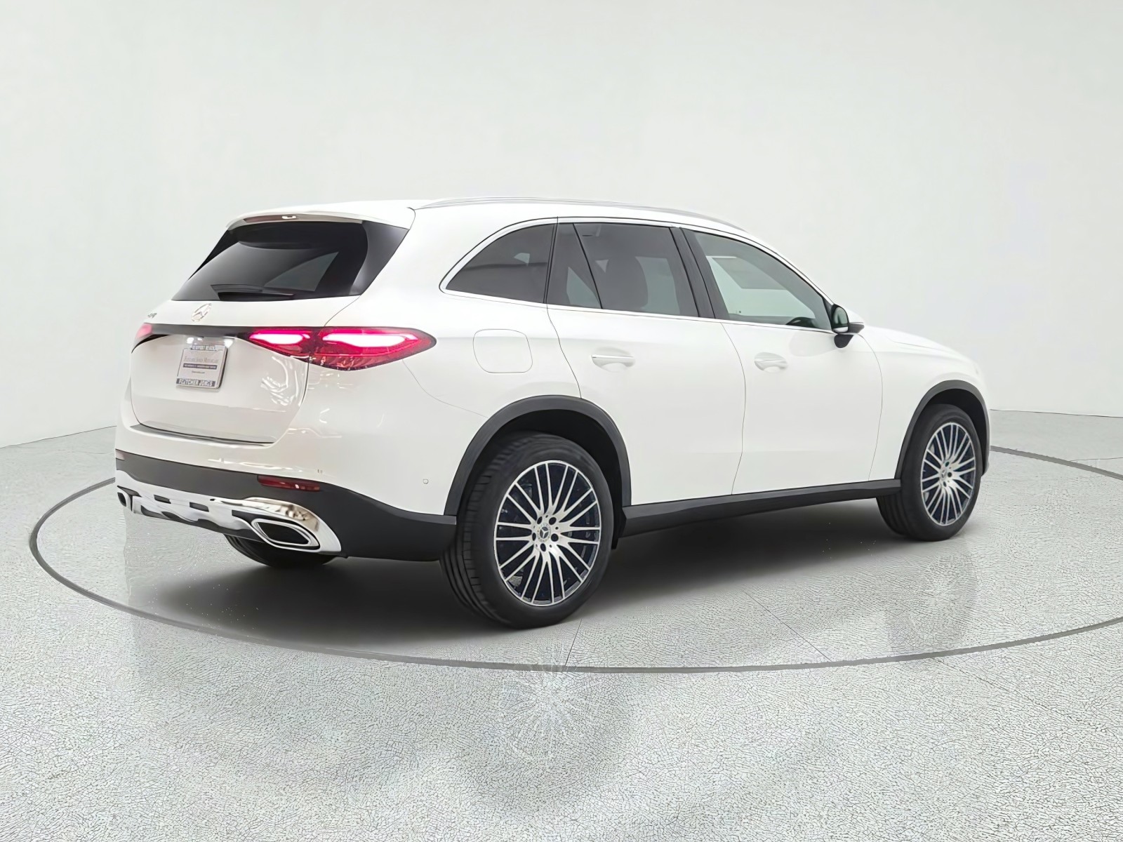 New 2027 Polar White Mercedes-Benz GLC 300 SUV image 5