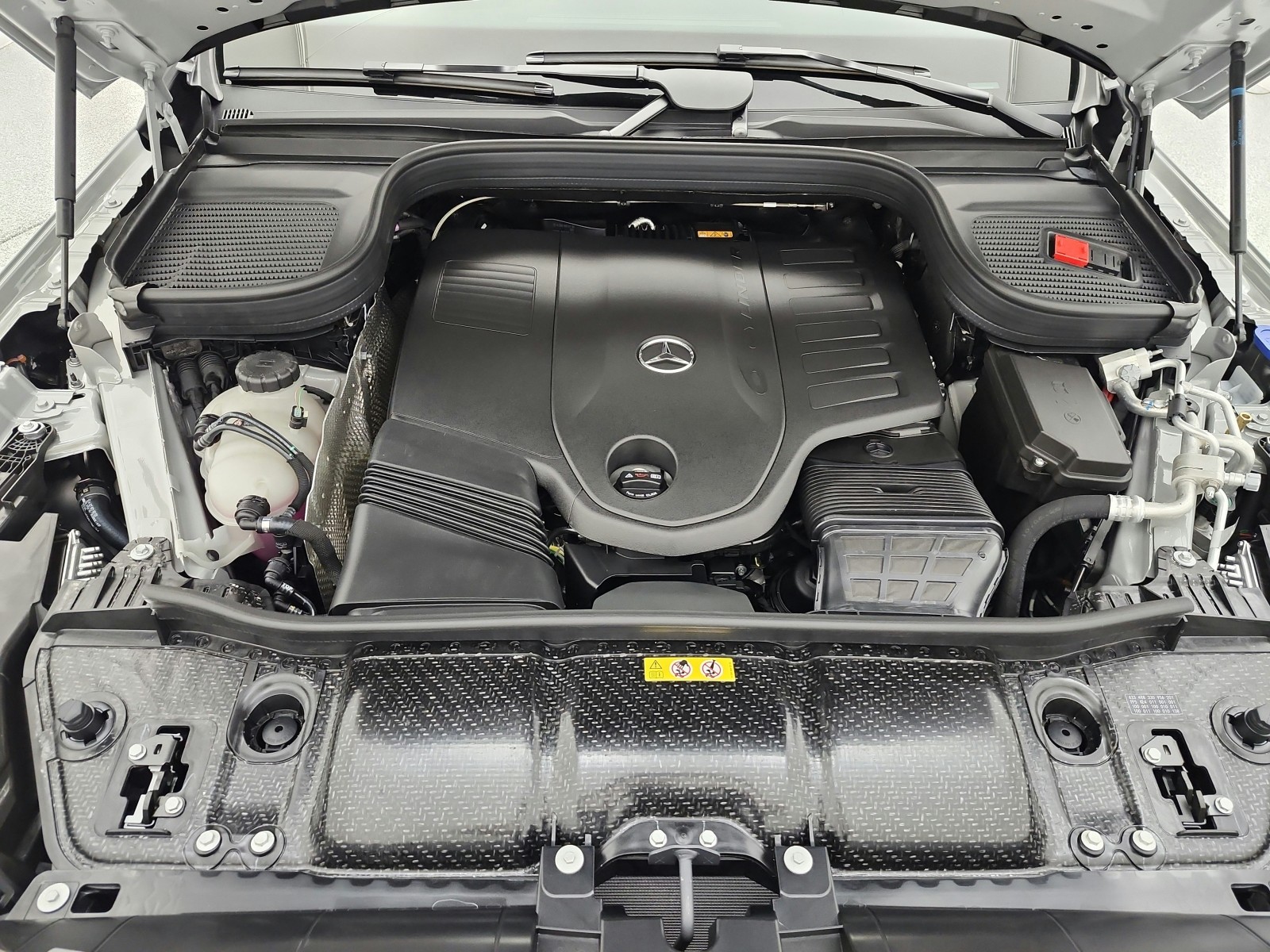 New 2026 MANUFAKTUR Alpine Grey Mercedes-Benz GLS 450 4MATIC® SUV image 12