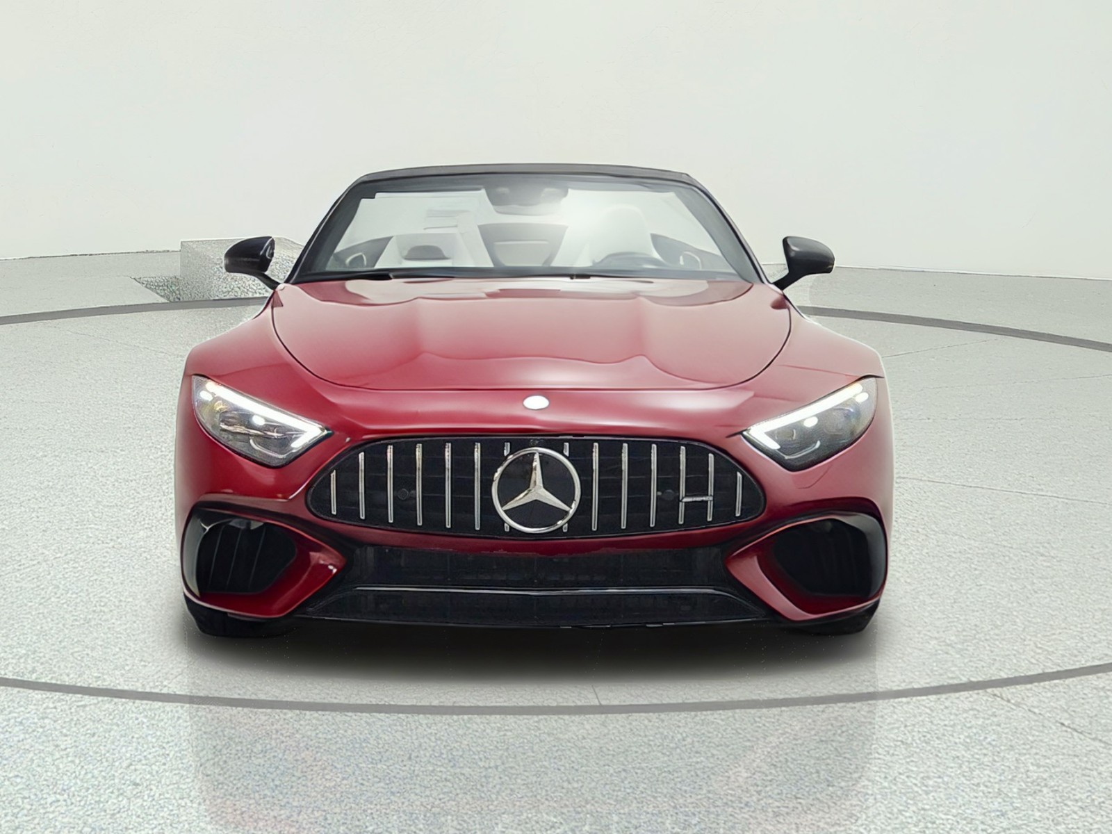 New 2027 MANUFAKTUR Patagonia Red Metallic Mercedes-Benz AMG® SL 63 Roadster image 2