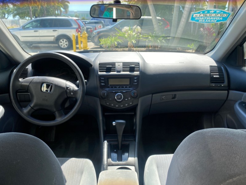 2004 Honda Accord Sdn LX LOW MILES 68,079 in , 