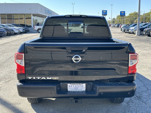 2021 Nissan Titan S 4