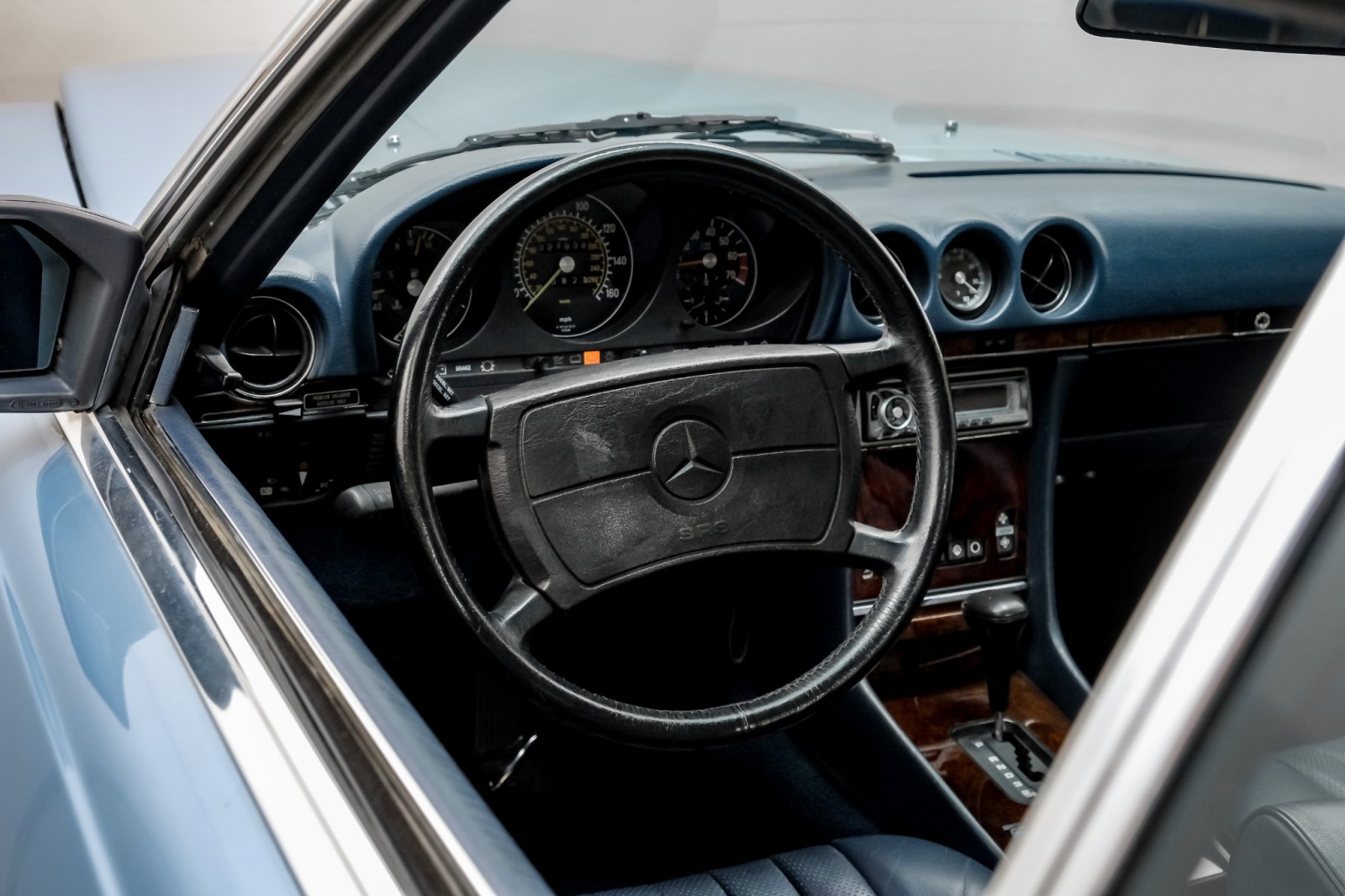 1986 Mercedes-Benz 560 Series Convertible 560SL 18