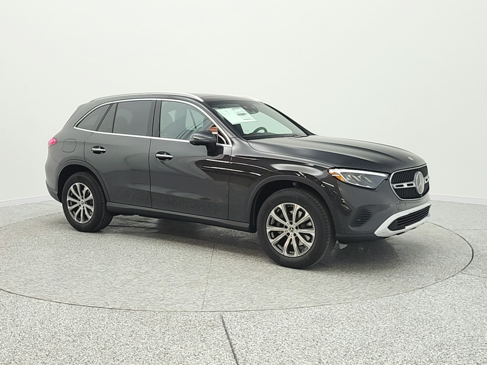 New 2026 Graphite Grey Metallic Mercedes-Benz GLC 300 image 3