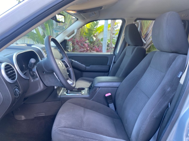 2010 Mercury Mountaineer 1 OWNER LOW MILES 78,753 in , 