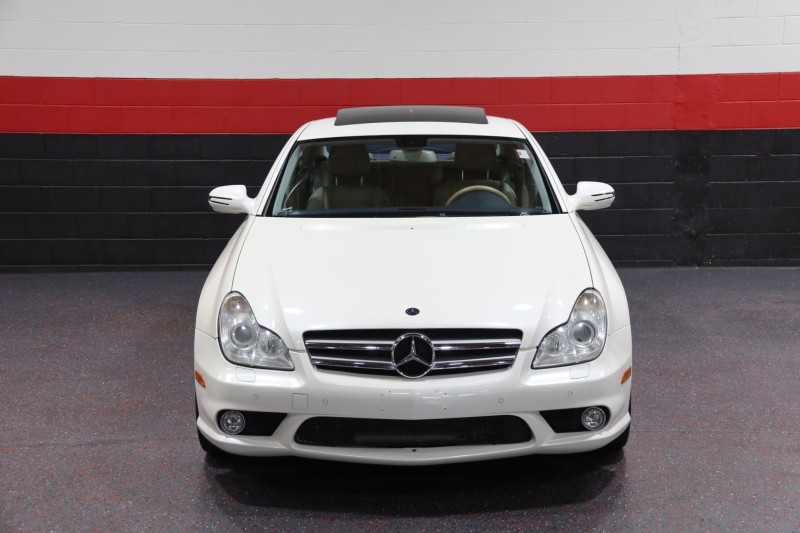 2010 Mercedes-Benz CLS550 AMG Sport 4dr Sedan in , 