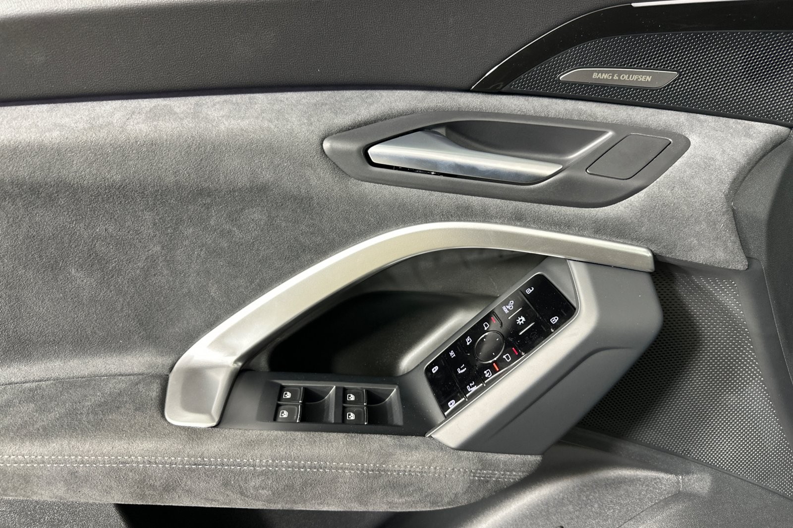 New 2025 Daytona Gray Pearl Effect Audi Prestige 3.0 TFSI quattro image 10