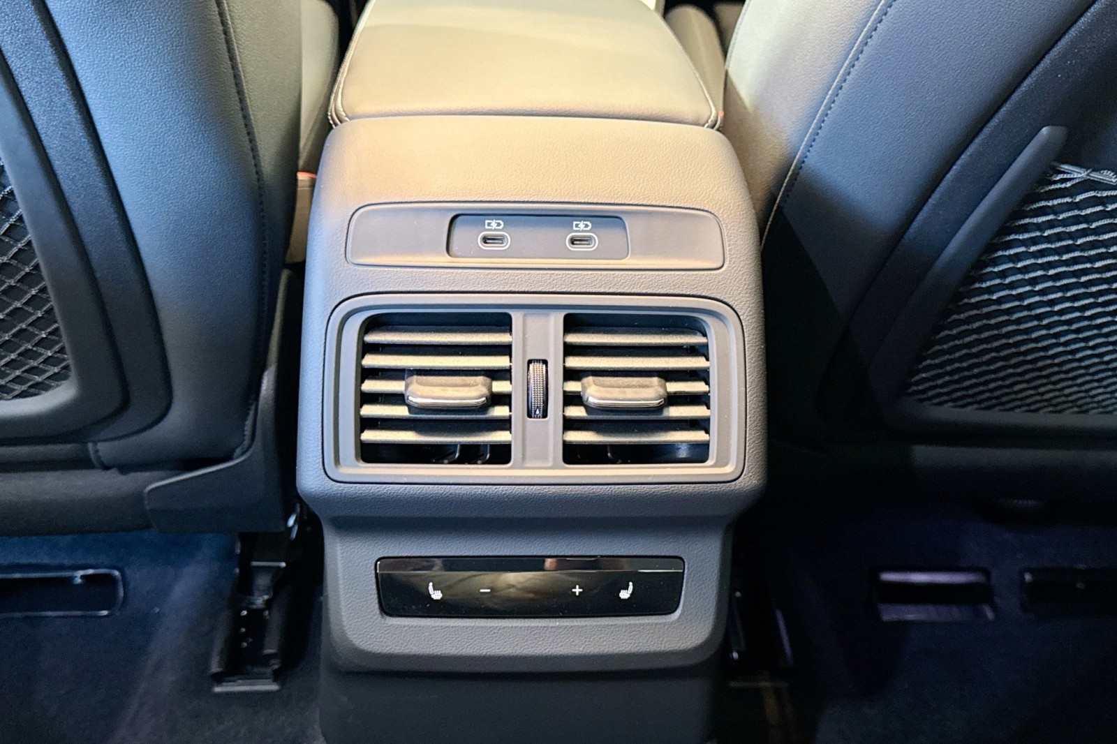 New 2025 Mythos Black Metallic Audi Prestige 2.0 TFSI quattro image 23