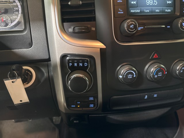 2020 Ram 1500 Classic SLT 4WD 5.7L-V8 in ,