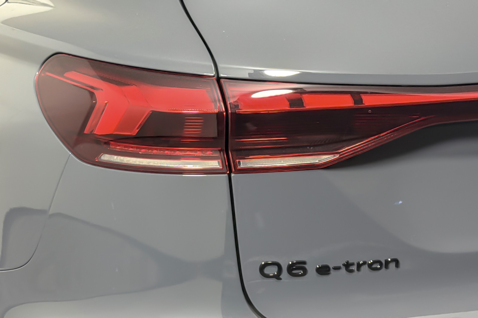 New 2027 Magnet Gray Audi Premium Plus quattro image 26
