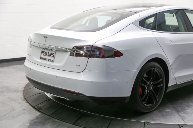 2016 Tesla Model S 70 kWh Battery 12