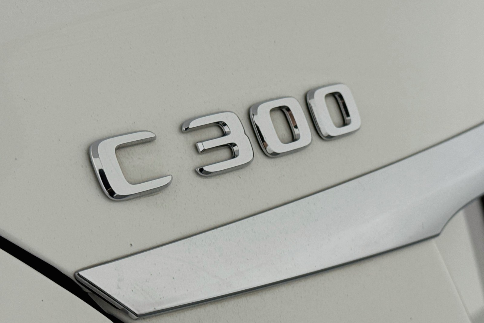 Used 2019 Polar White Mercedes-Benz C 300 image 9