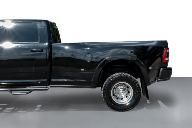 2021 Ram 3500 Laramie 11