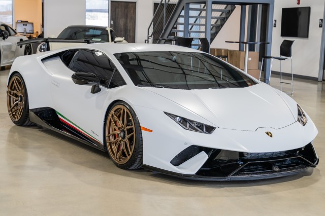Used Car 2018 Lamborghini Huracan  Performante For Sale Under $320,000 In Boerne, Texas