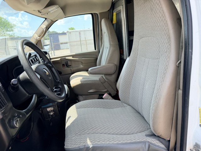 2009 Chevrolet  3500  12'  Mobile Office w 7K Onan Gen & Ladder Racks in , 