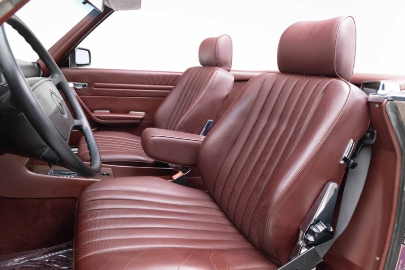 1989 Mercedes-Benz 560-Series 560 SL in ,