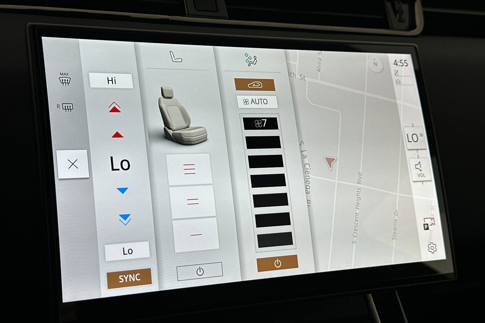 Used 2024 Fuji White Land Rover Dynamic SE AWD image 20