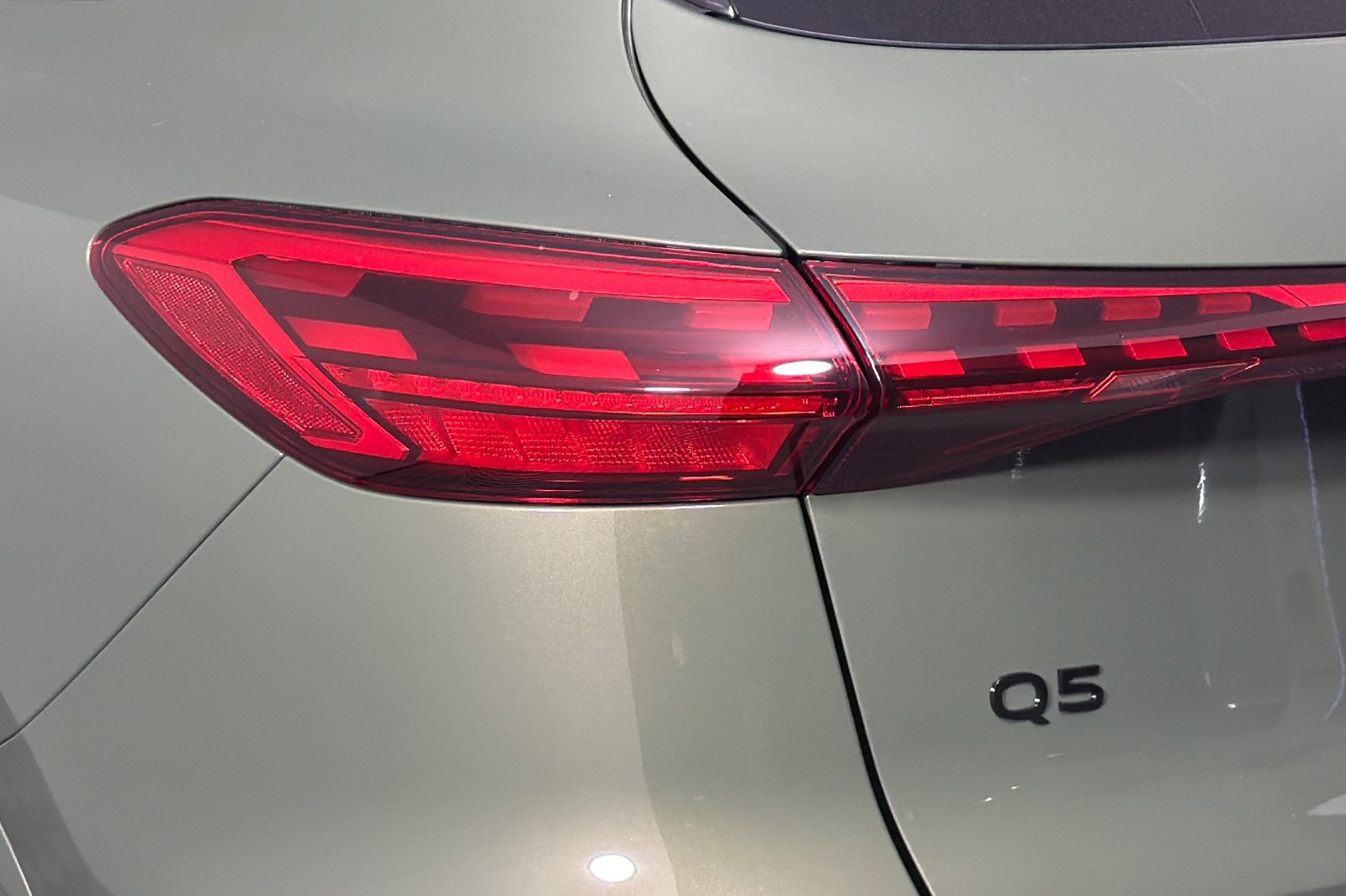 New 2026 District Green Metallic Audi Premium 2.0 TFSI quattro image 24