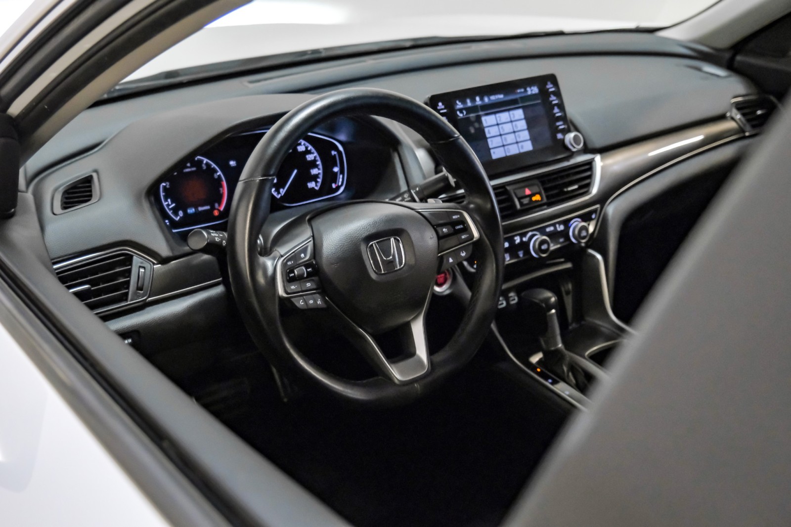2021 Honda Accord Sedan Sport SE Heated Seats 19 Wheels 18