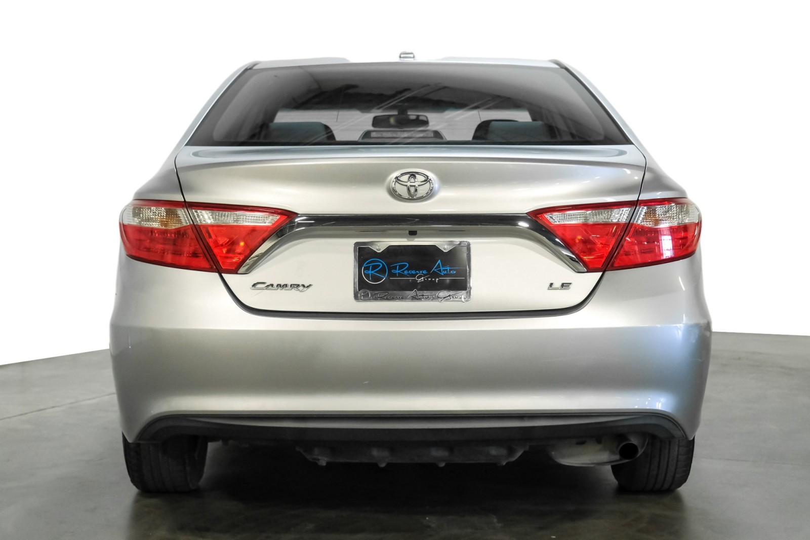 2015 Toyota Camry LE 6