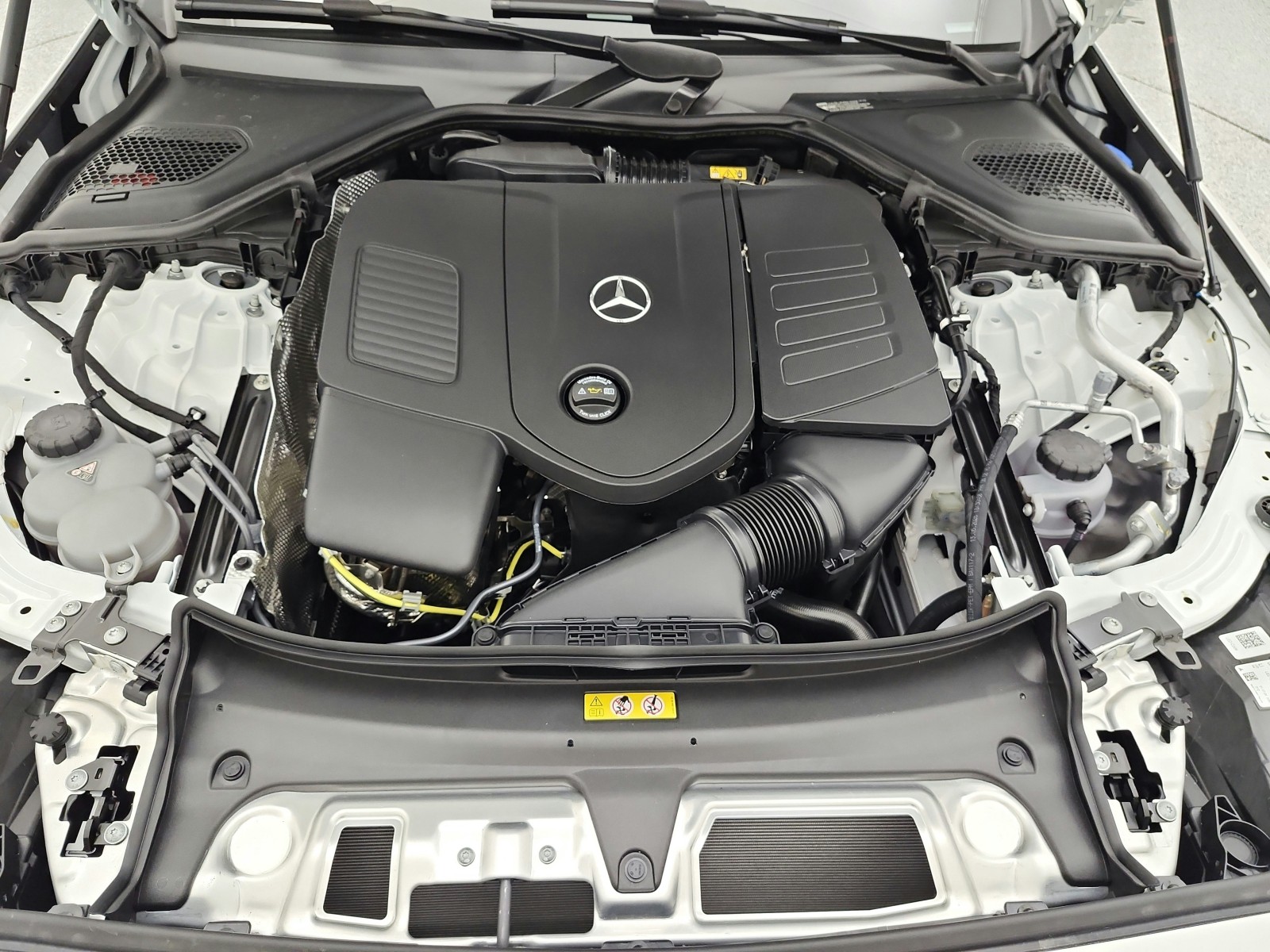 New 2027 Polar White Mercedes-Benz E 350 RWD Sedan image 12