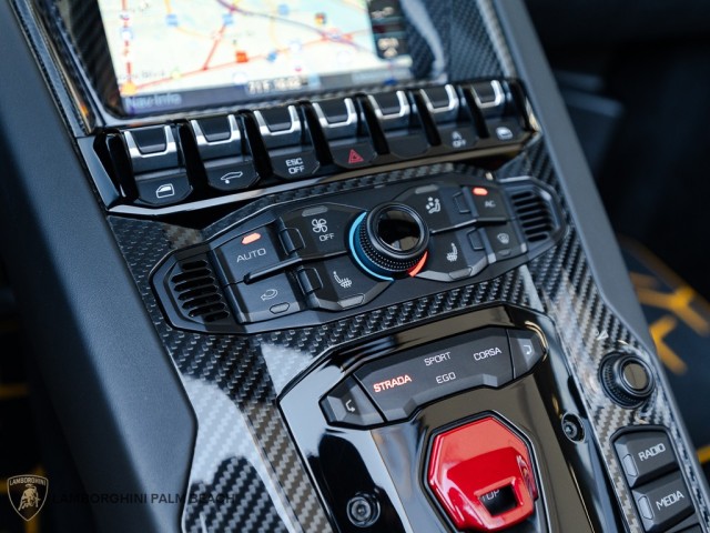 Lamborghini Aventador