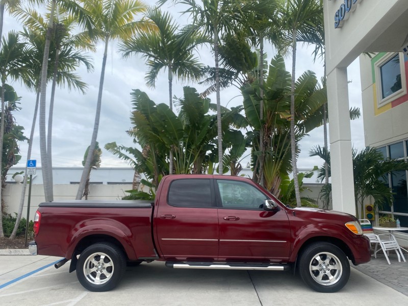 2006 Toyota Tundra SR5 4 DR CREW LOW MILES 93,838 in ,