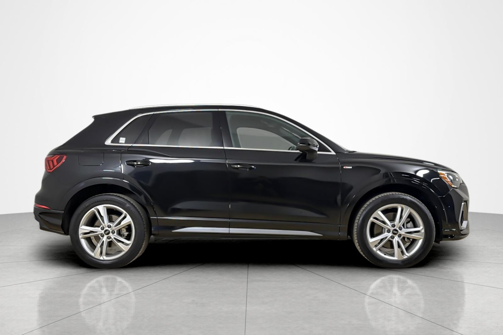 Used 2022 Mythos Black Metallic Audi S line Premium 45 TFSI quattro image 6