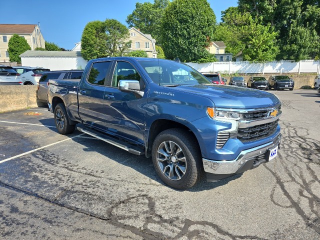 2024 Chevrolet Silverado 1500 LT 4