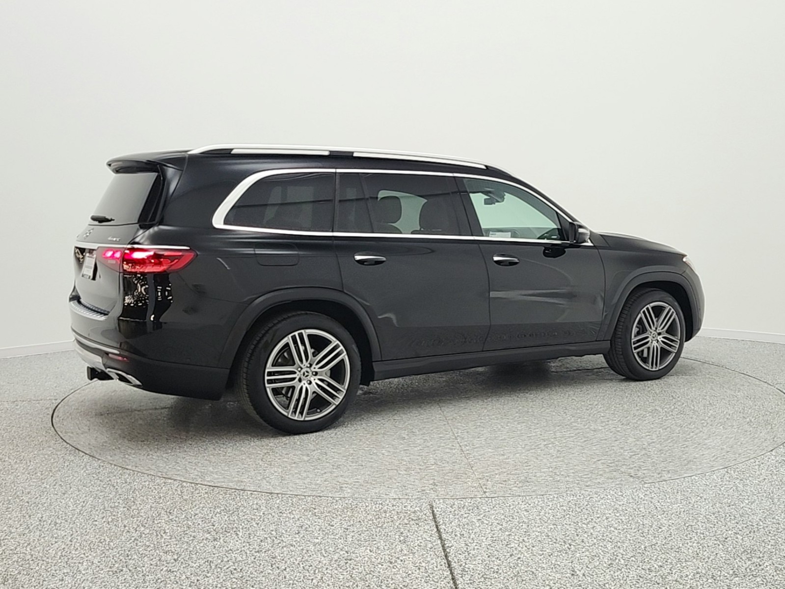 Certified Used 2025 Black Mercedes-Benz GLS 450 4MATIC® SUV image 5