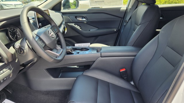 NissanRogue24