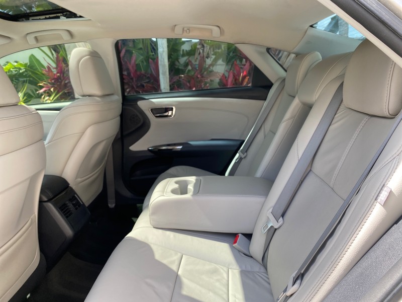 2013 Toyota Avalon XLE Premium LOW MILES 56,196 in , 