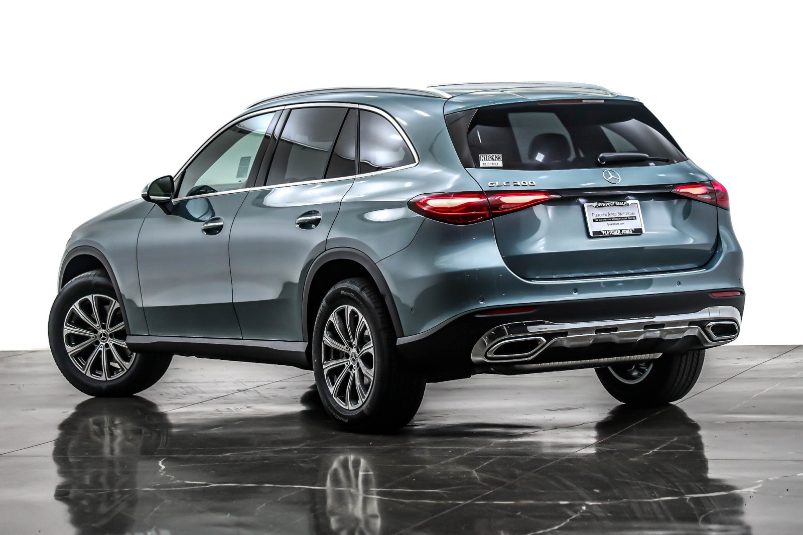 New 2026 Verde Silver Metallic Mercedes-Benz GLC 300 image 12