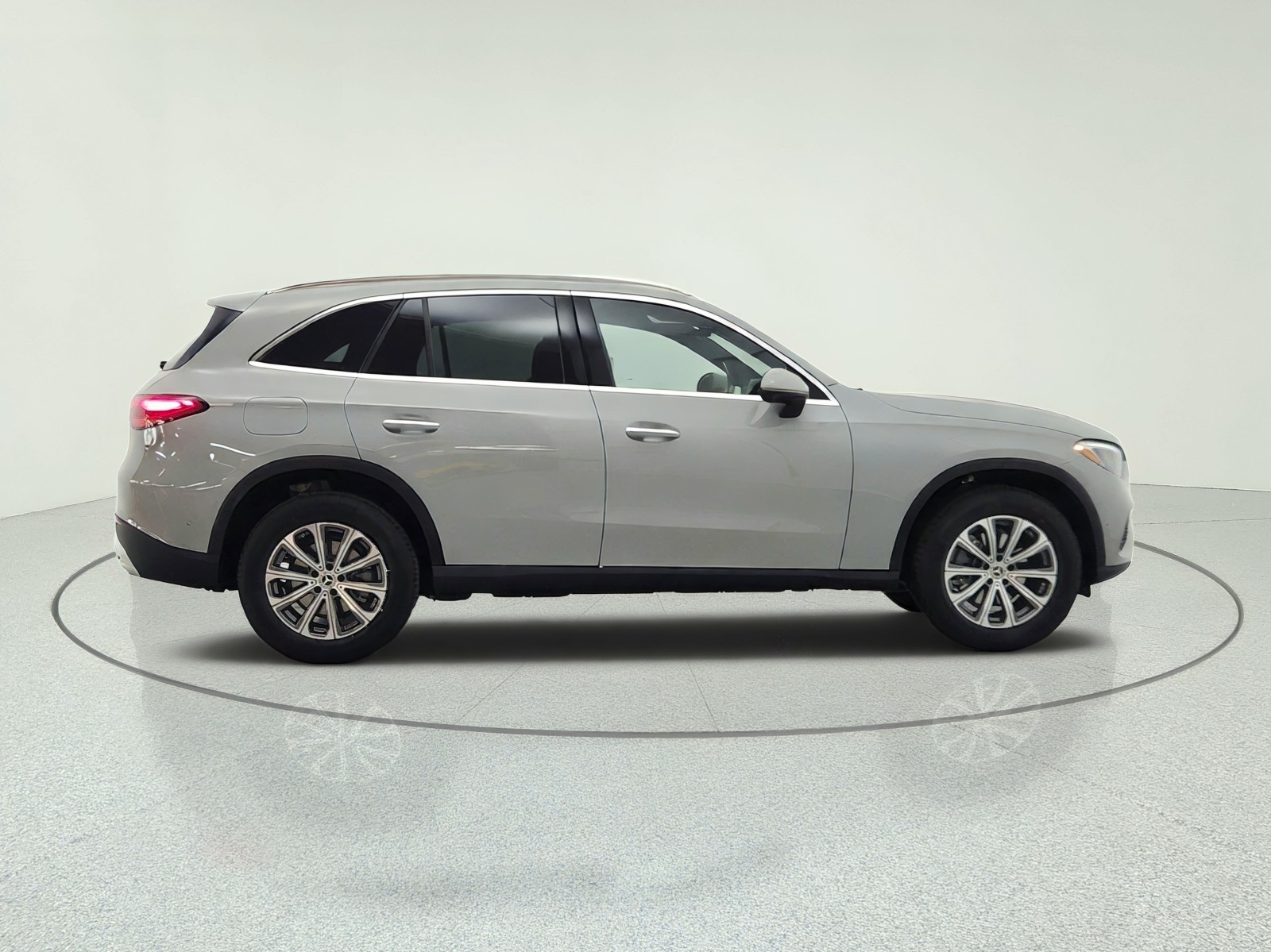 New 2027 MANUFAKTUR Alpine Grey Mercedes-Benz GLC 300 SUV image 4