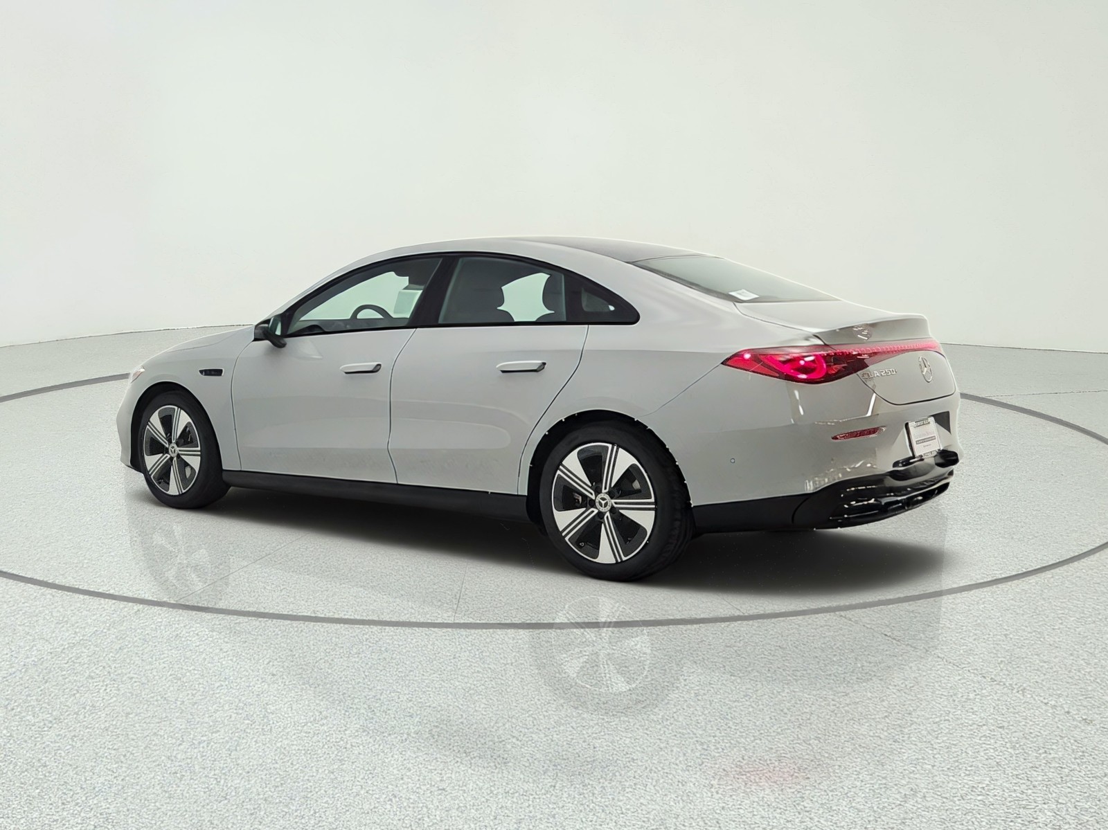 New 2027 MANUFAKTUR Alpine Grey Mercedes-Benz CLA 250+ Electric image 7