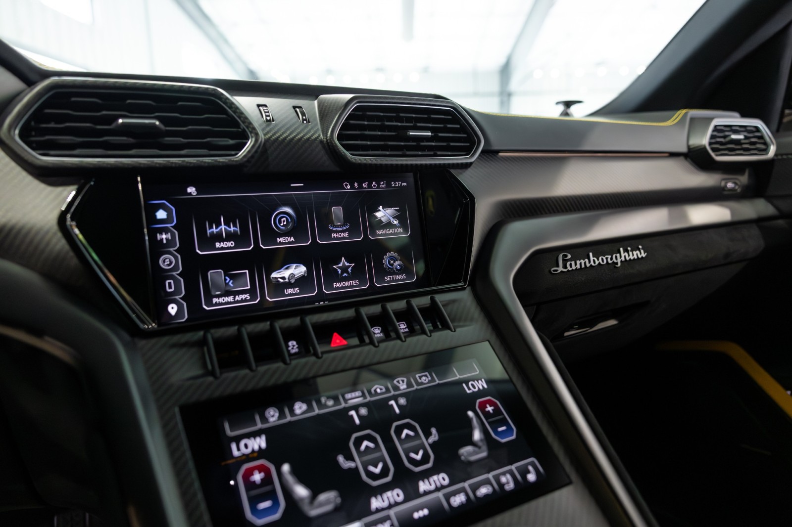 Used Car 2023 Lamborghini Urus  Performante For Sale Under $300,000 In Boerne, Texas