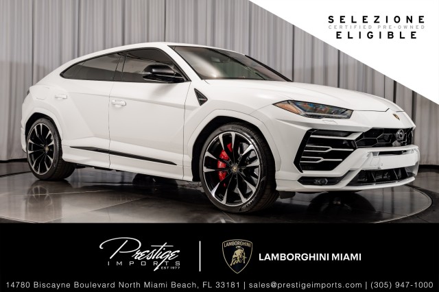 /2022 Lamborghini Urus