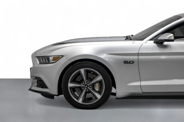 2015 Ford Mustang GT 10