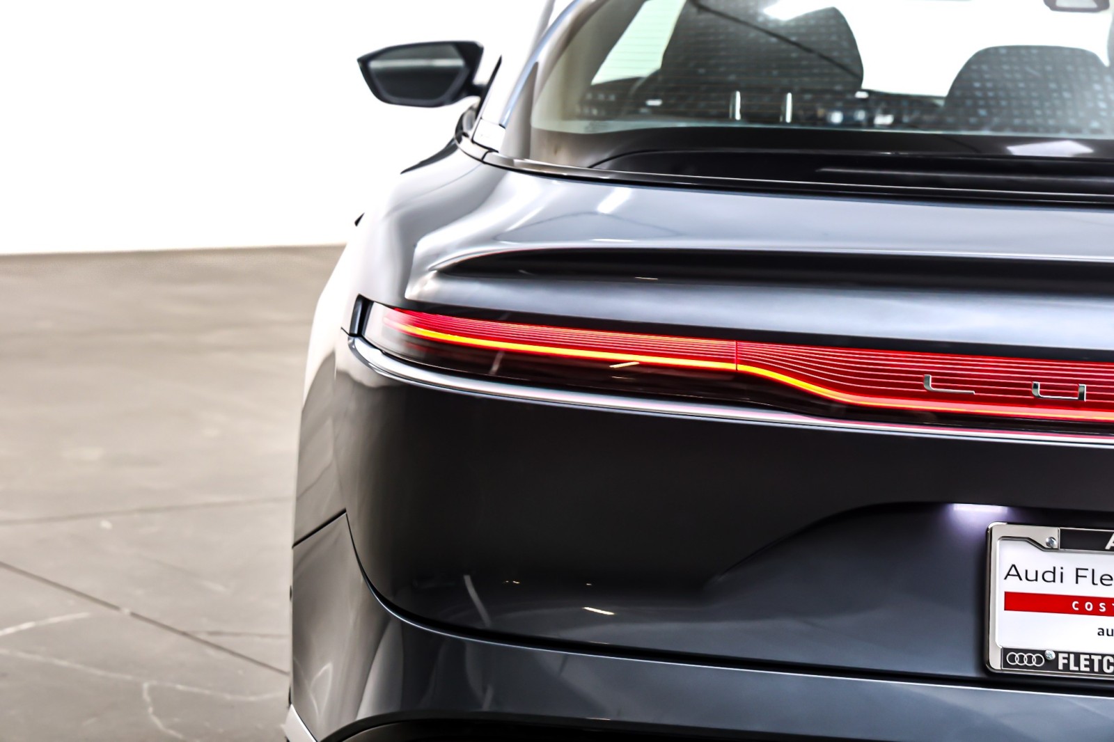 Used 2024 Quantum Grey Metallic Lucid Touring AWD image 15