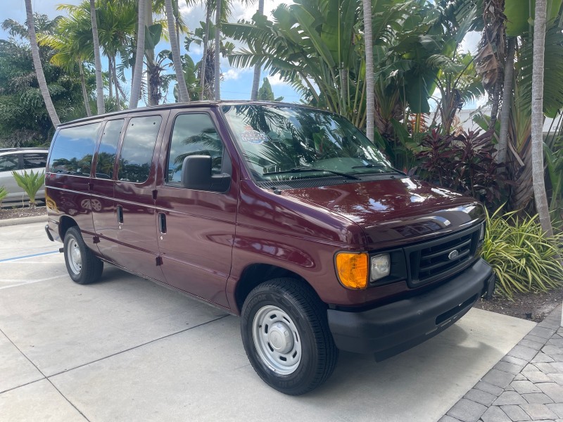 2006 Ford Econoline Wagon XLT 8 PASS LOW MILES 56328 in ,