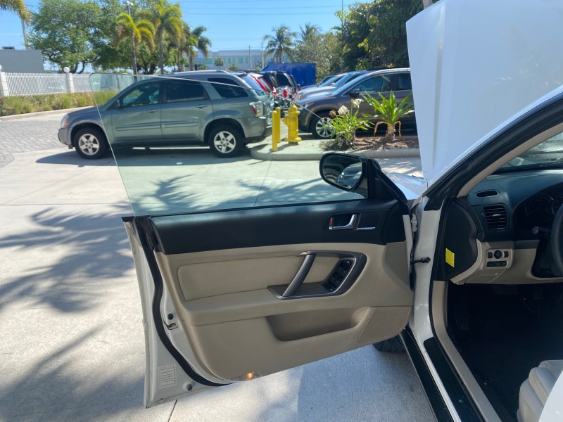 2009 Subaru Outback Special Edition LOW MILES 68,114 in ,