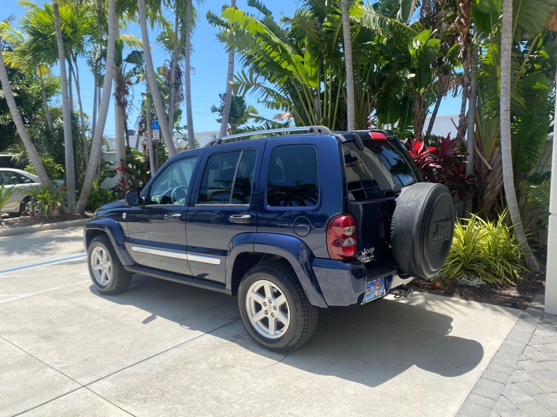 2006 Jeep Liberty 4WD Limited LOW MILES 75,410 in , 