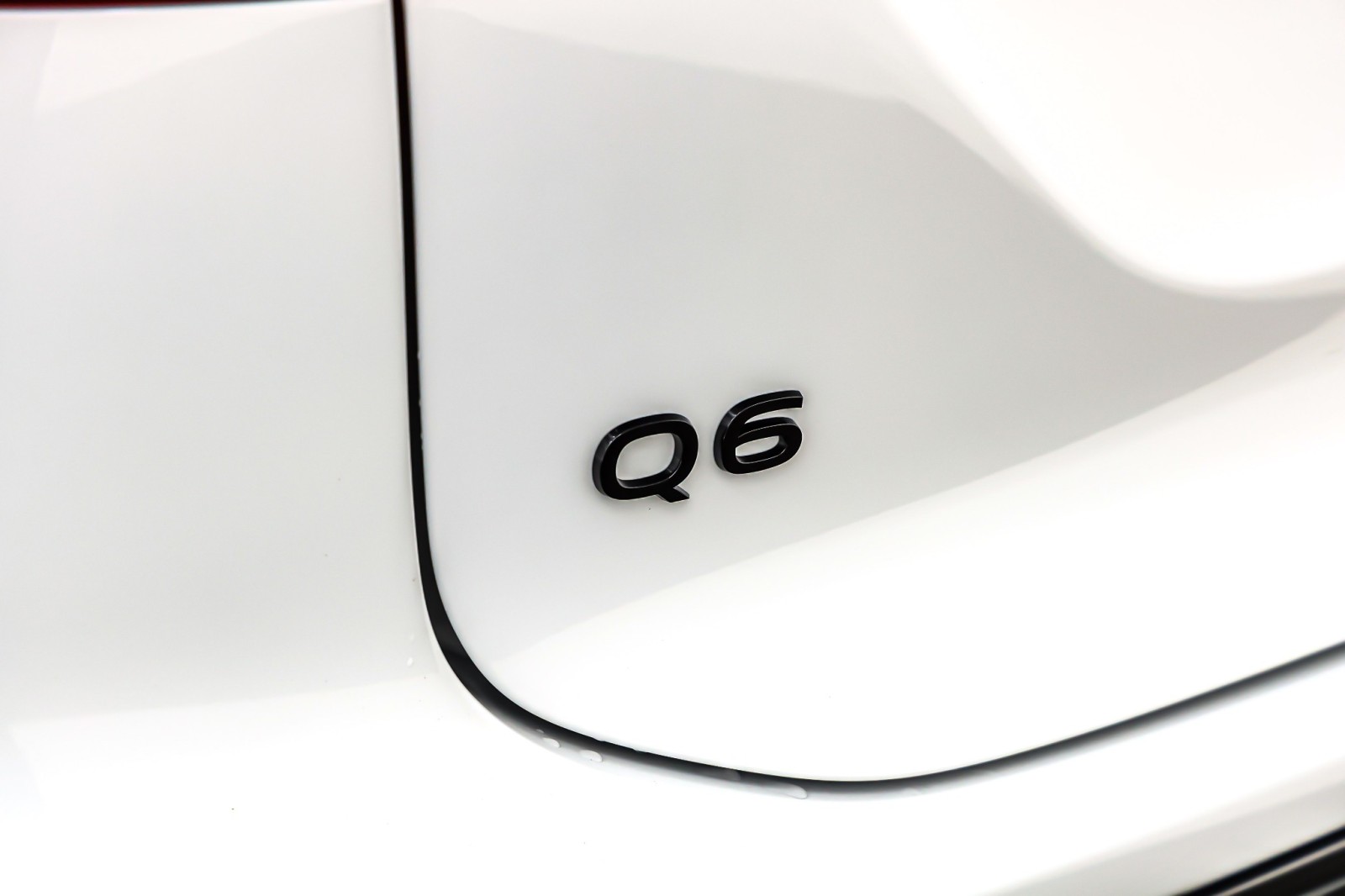 New 2025 Glacier White Metallic Audi Premium Plus quattro image 9