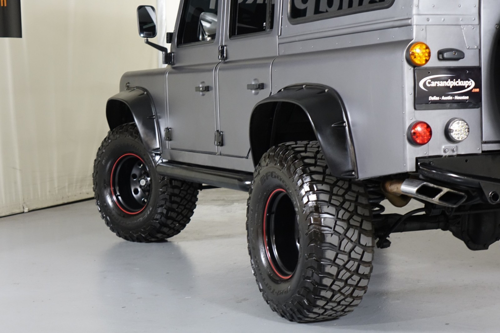 1993 Land Rover Defender 110 12