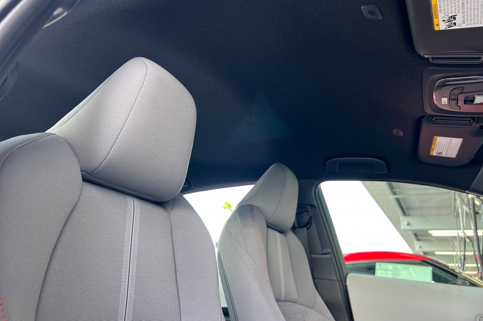 2025 Toyota Corolla SE photo 13