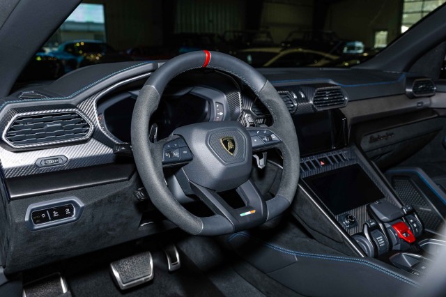 Used Car 2024 Lamborghini Urus  Performante For Sale Under $320,000 In Boerne, Texas