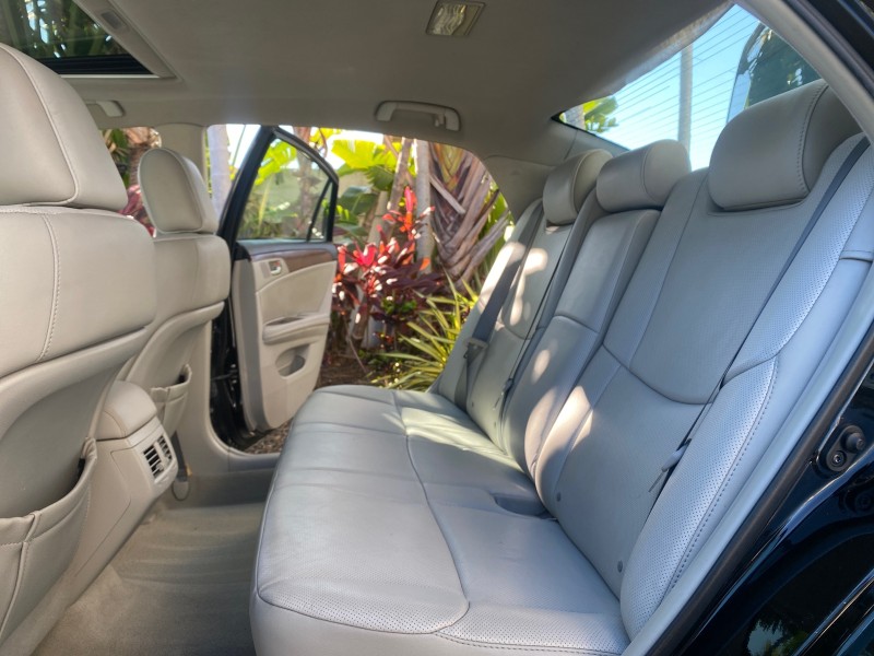 2011 Toyota Avalon Limited LOW MILES 80,879 in ,