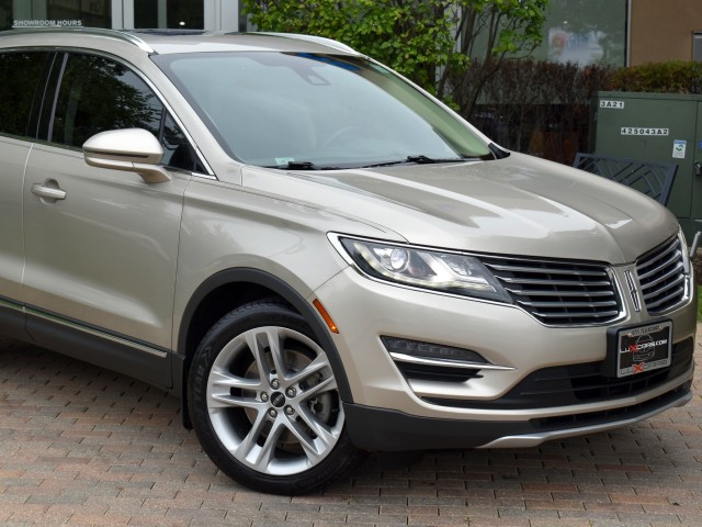 2015 Lincoln MKC AWD Navi Pano Moonroof BLIS Heated/Cooled Front Seats Power Liftgate MSRP $44,450 5