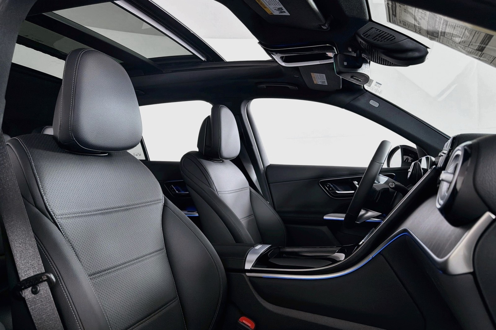 New 2026 Black Mercedes-Benz GLC 300 SUV image 13